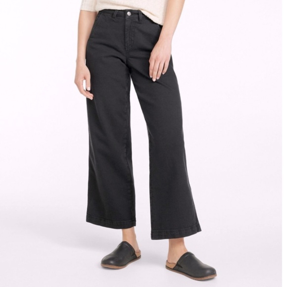 Women’s J. Crew size 32 excellent condition black high rise crop flare jeans​